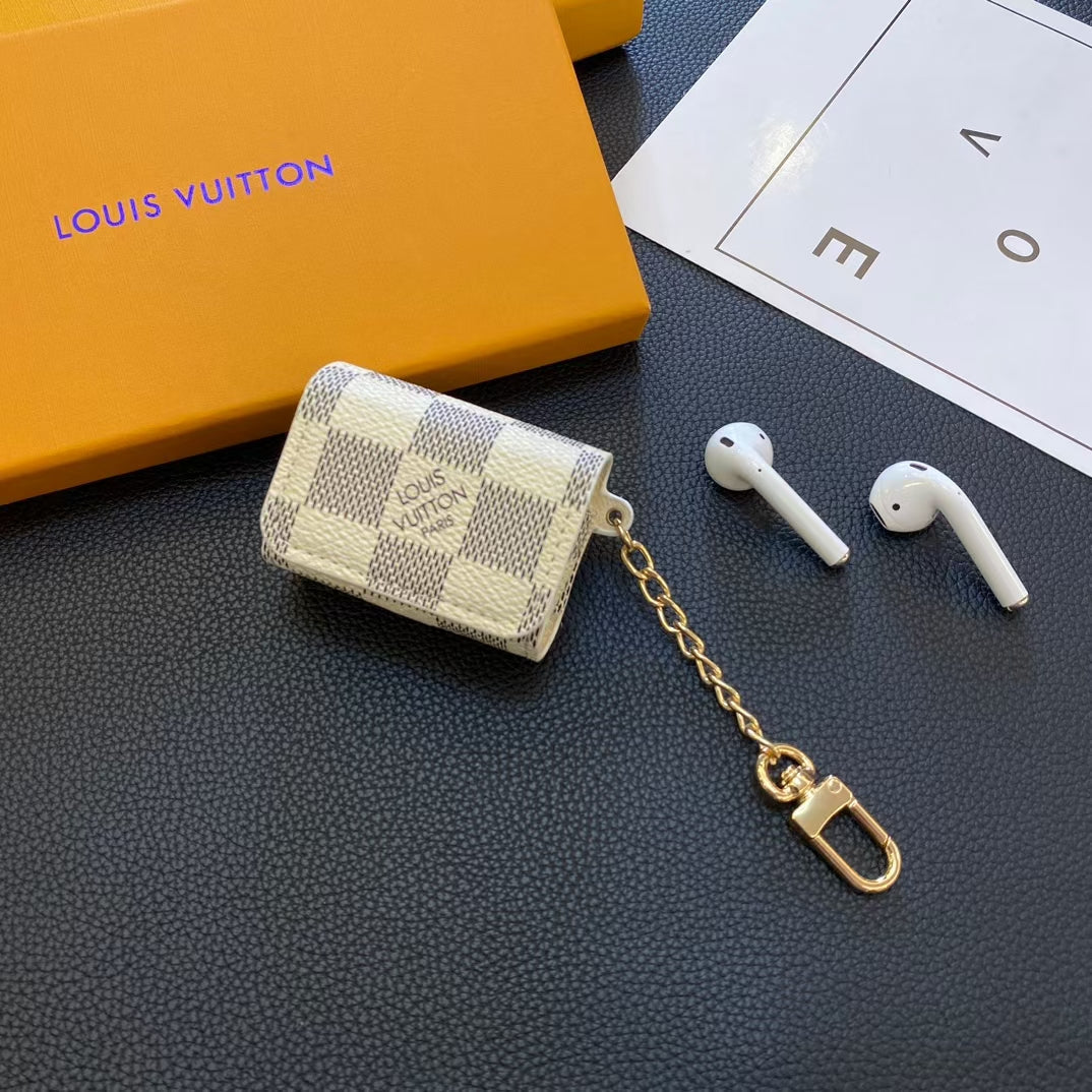 Collezione di custodie AirPods di lusso ispirate a LV con attacco a catena