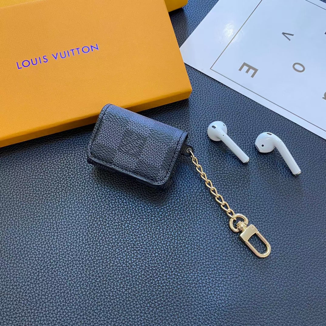 Collezione di custodie AirPods di lusso ispirate a LV con attacco a catena