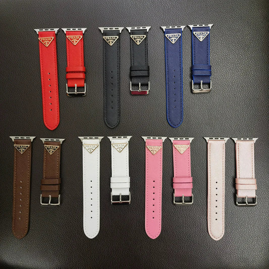 Cinturino in pelle per Apple Watch con etichetta monogramma a doppio triangolo