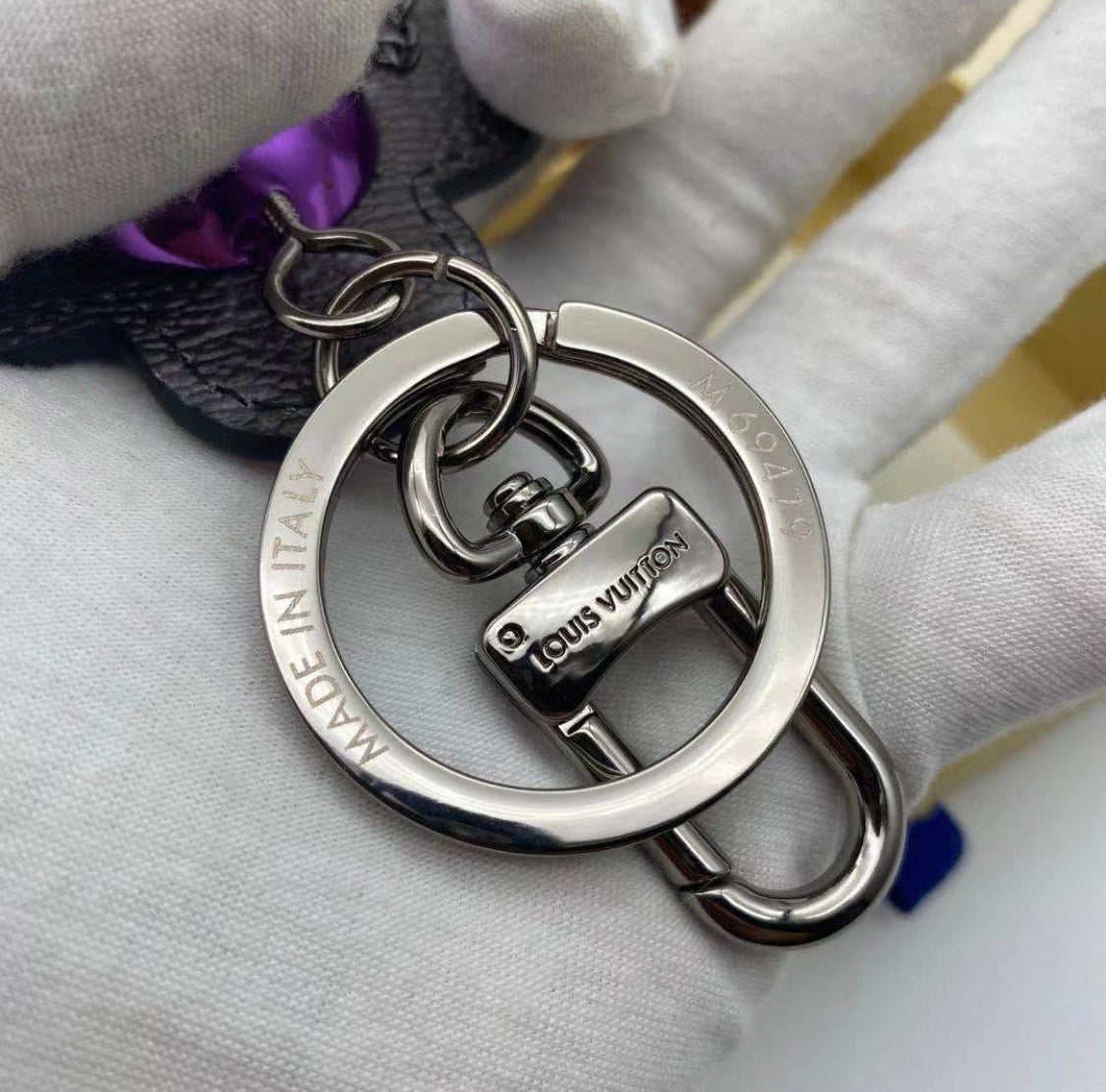 Luxury puppet keychain