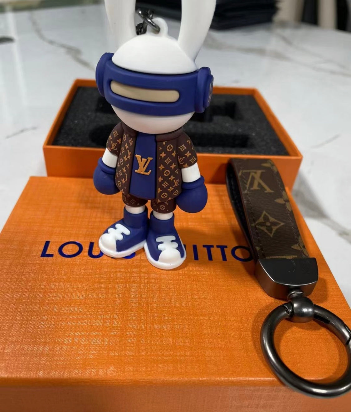 Luxury puppet keychain