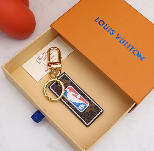 Fashion love keychain