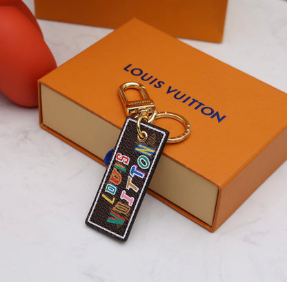 Fashion love keychain