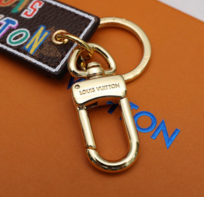 Fashion love keychain