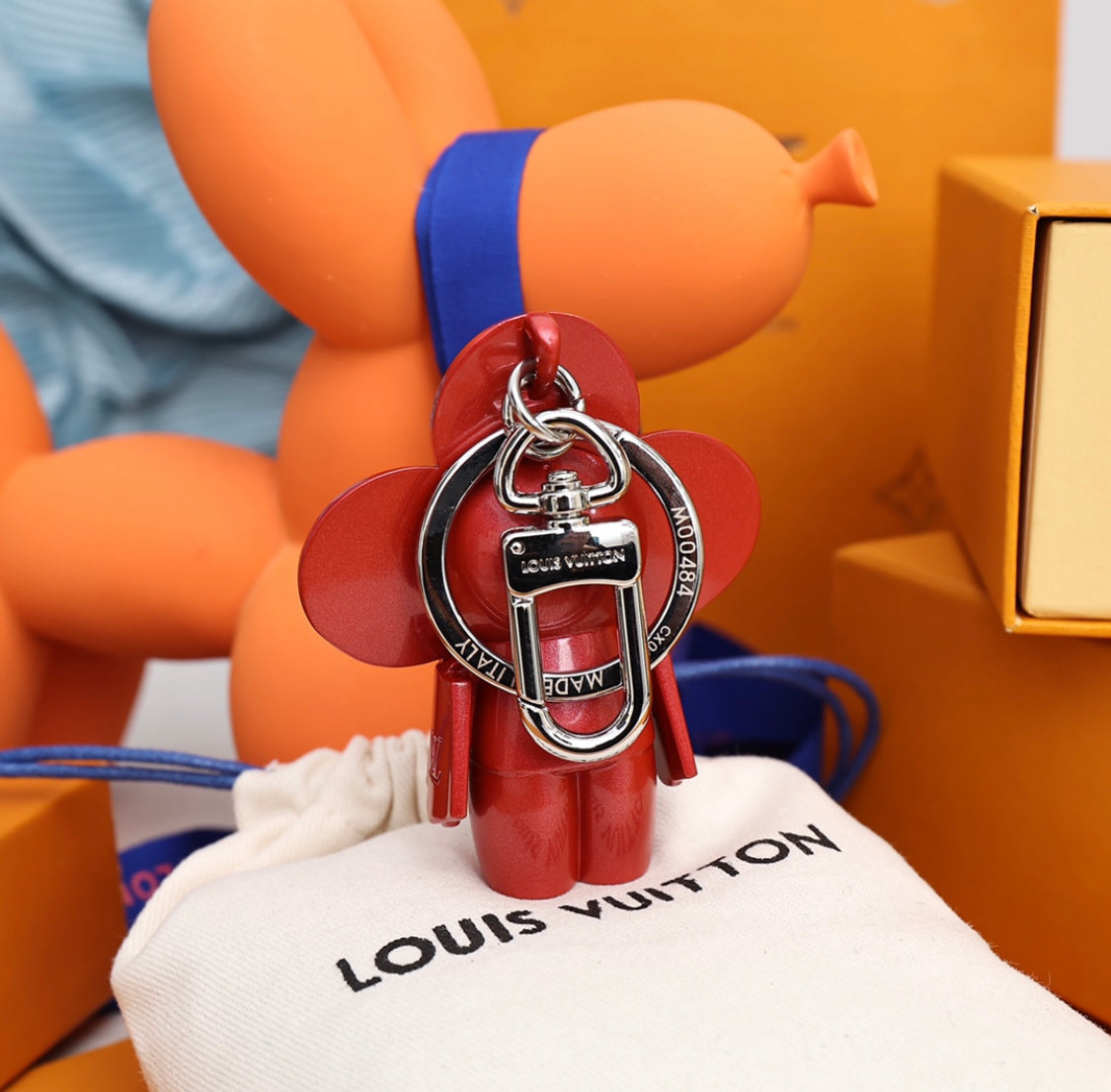 Luxury puppet keychain