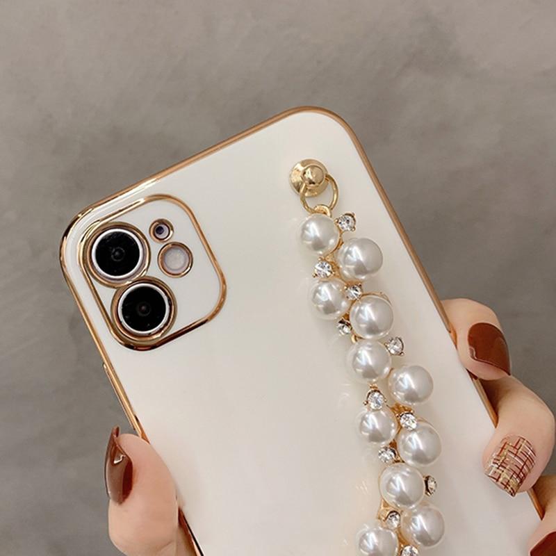 Gloss Pearl Chain iPhone Case